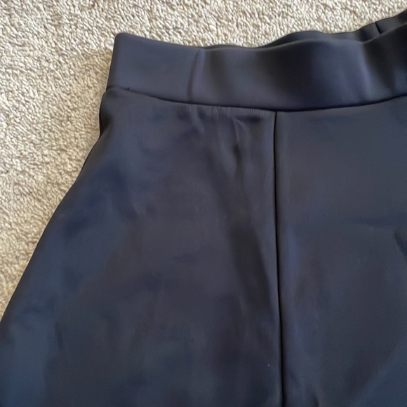 Flirty Trio - Picture 12 of 16